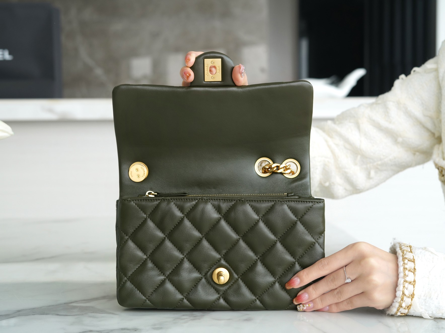 Chanel 22K Adjustment Flap Bag Small Green  