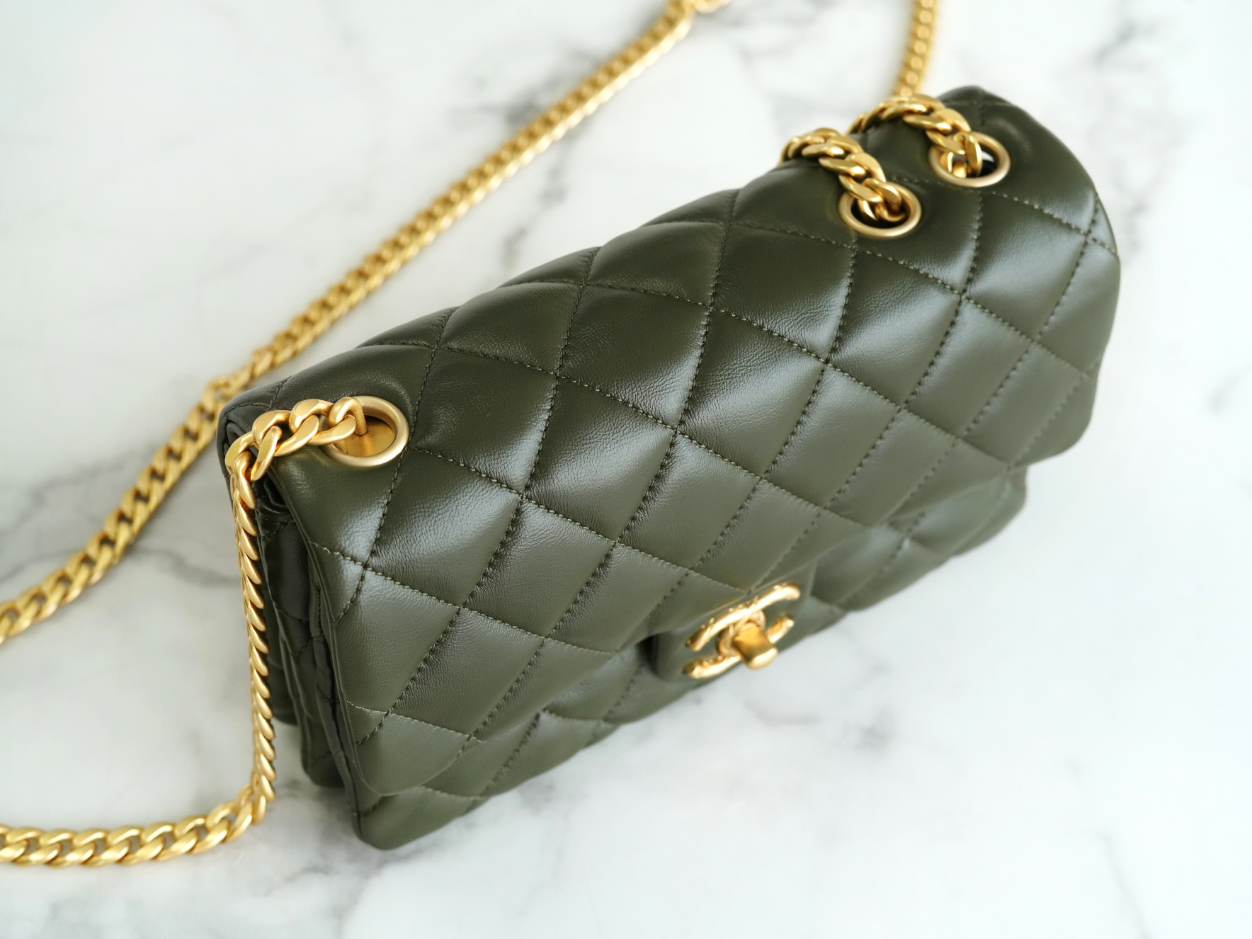 Chanel 22K Adjustment Flap Bag Small Green  