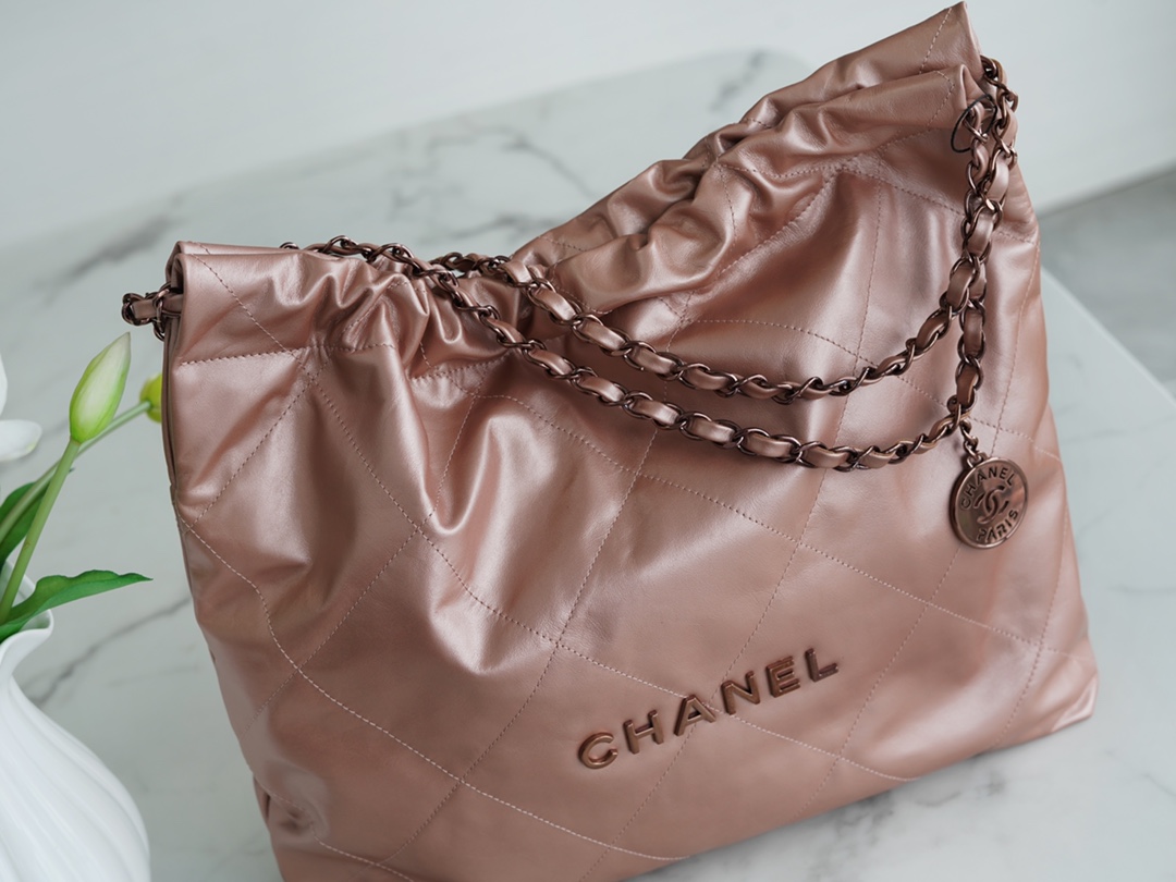 Chanel 22P 22 Bag Medium Rose Gold  