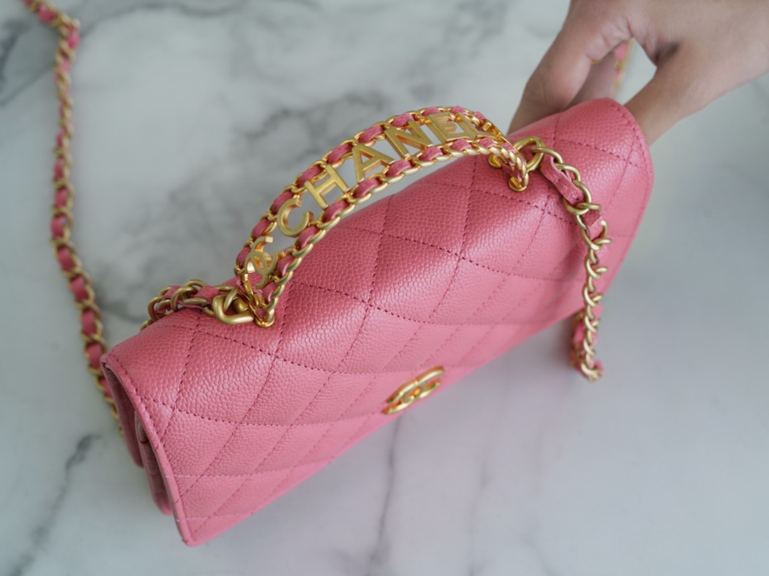 Chanel 22P Handle Coral Pink  