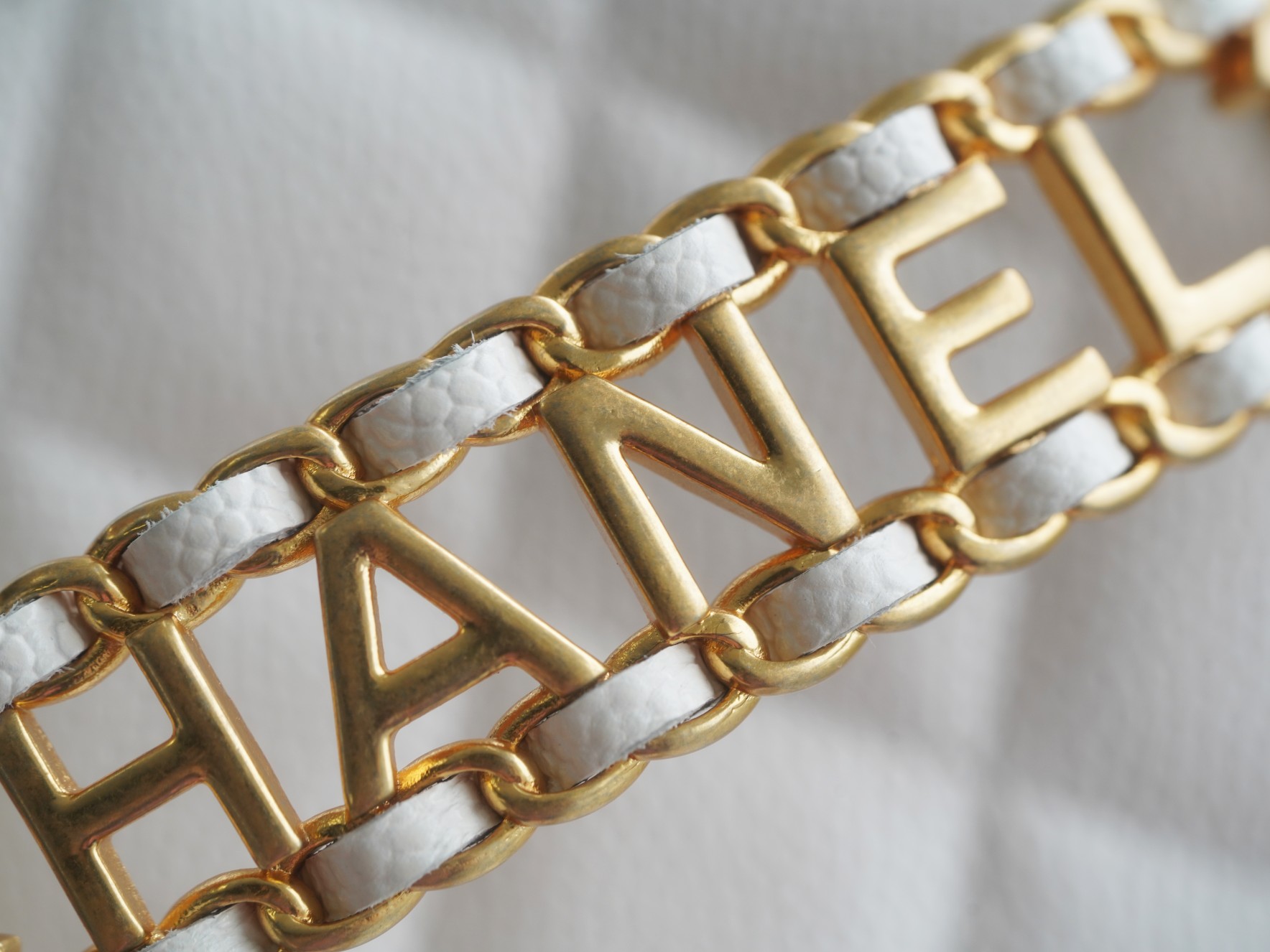 Chanel 22S Cut-Out Handle Long Box White  