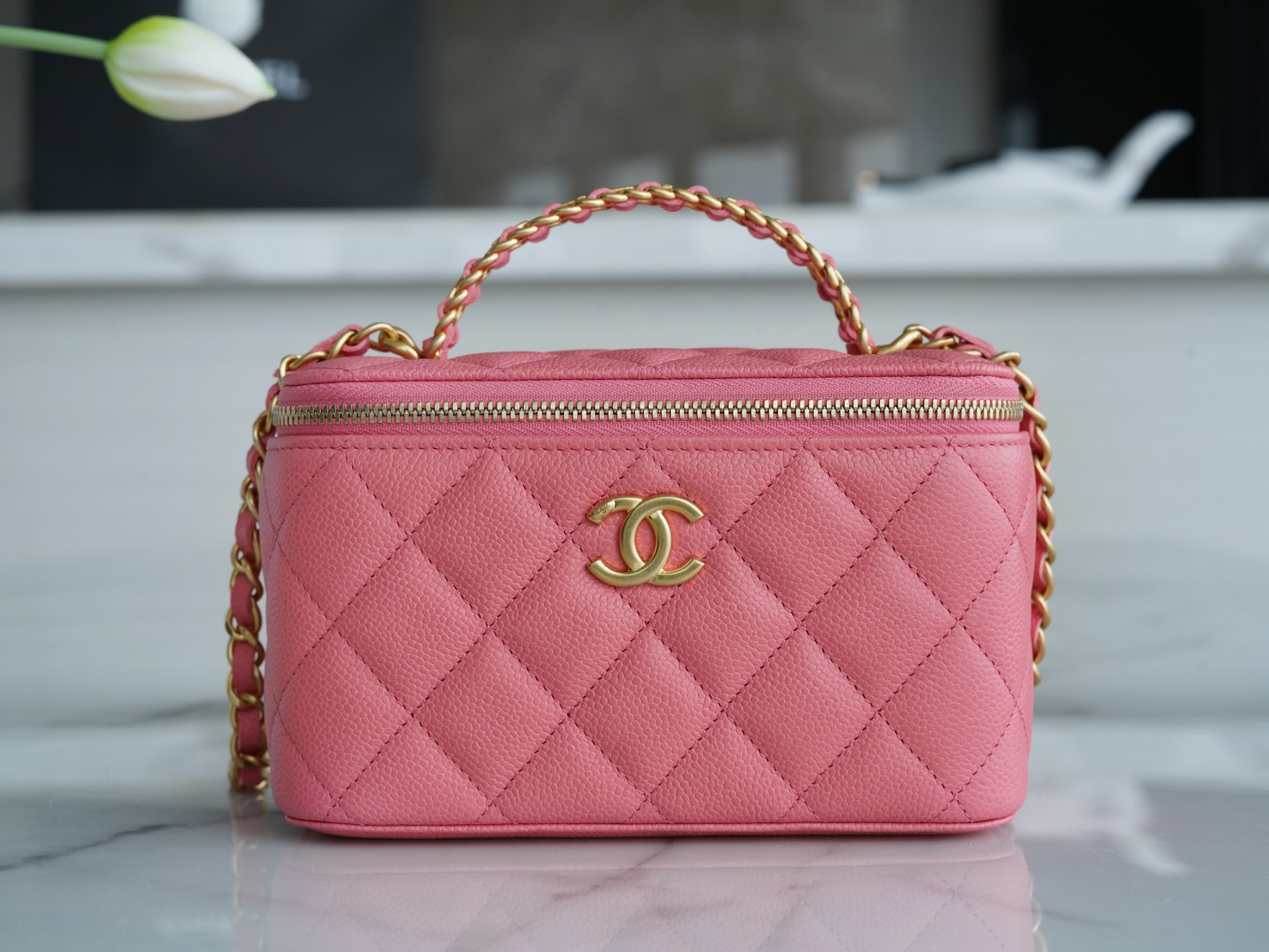 Chanel 22S Cut-Out Handle Long Box Coral Pink  