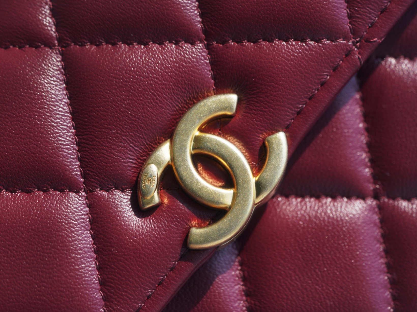 Chanel 22B Enamel Handle Chain Bag Medium Wine Red  