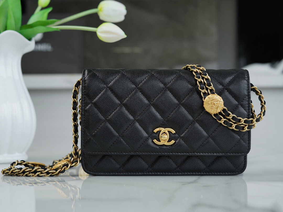 Chanel 22A Gold Black Lizard-Print Calfskin with Vintage Gold Clasp  