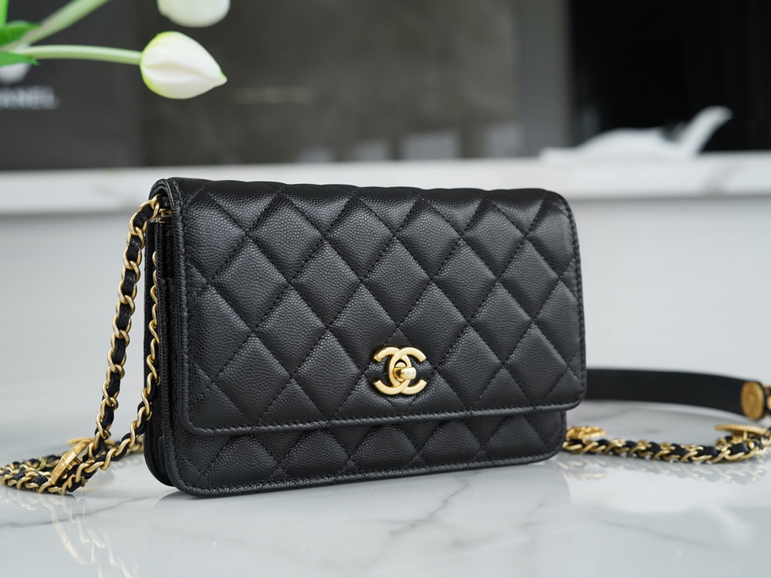 Chanel 22A Gold Black Lizard-Print Calfskin with Vintage Gold Clasp  