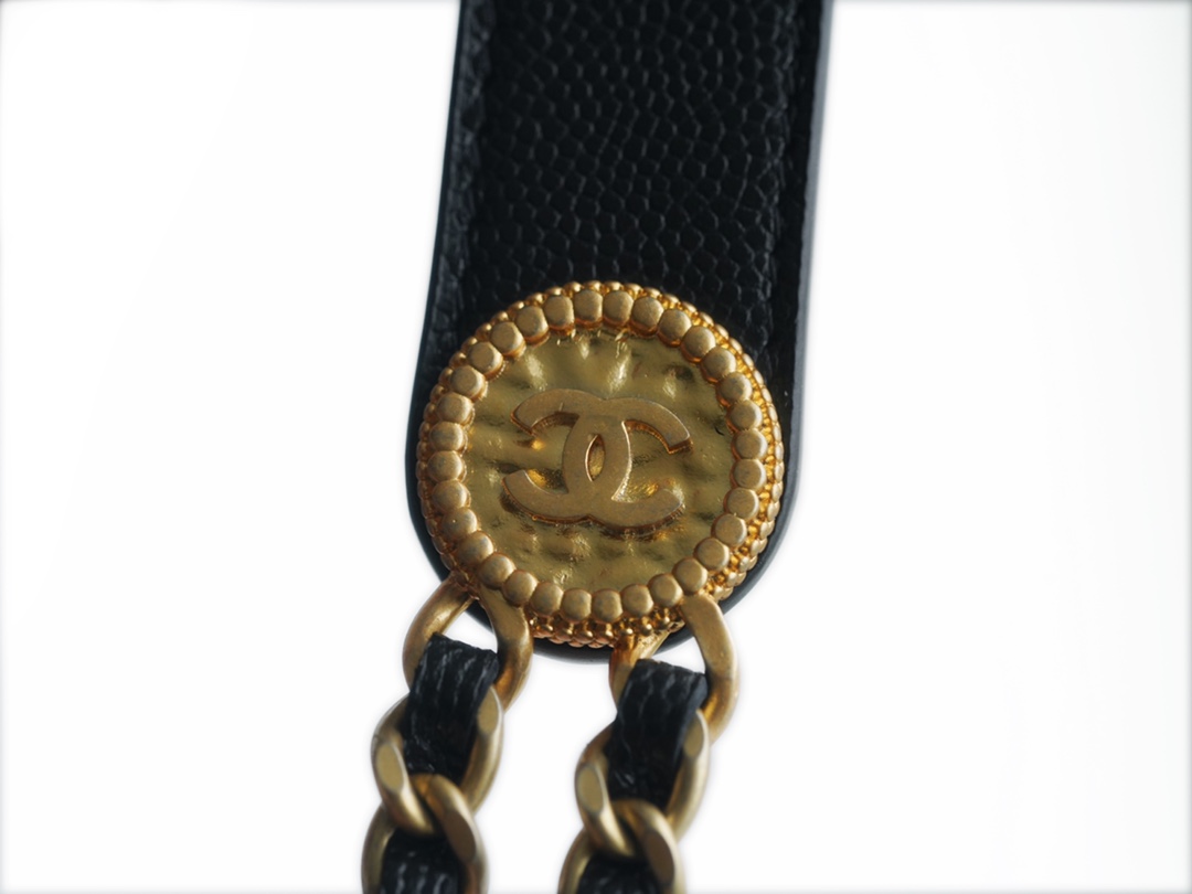 Chanel 22A Gold Black Lizard-Print Calfskin with Vintage Gold Clasp  