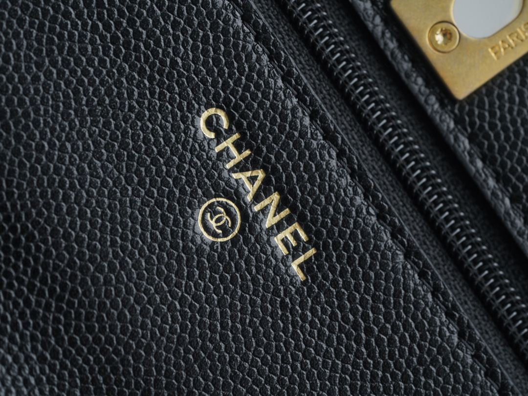 Chanel 22A Gold Black Lizard-Print Calfskin with Vintage Gold Clasp  