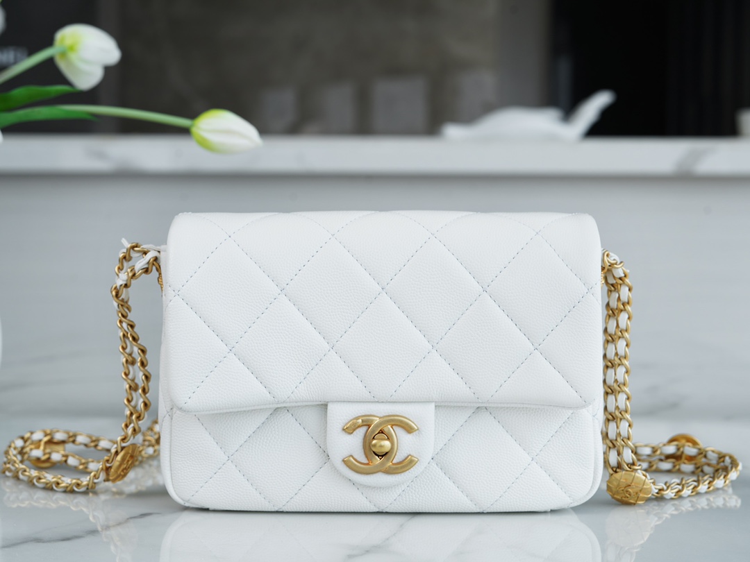 Chanel 22A Gold Flap Mini White Lizard-Print Calfskin with Vintage Gold Clasp  