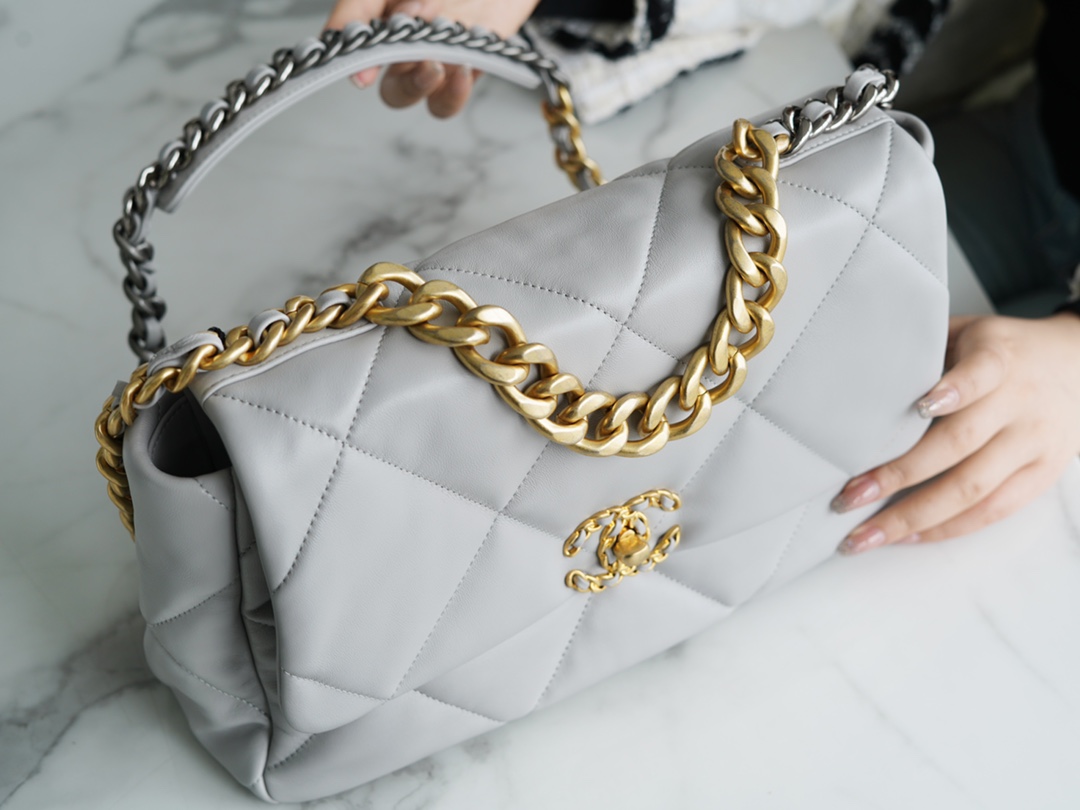 Chanel 19 BAG Light Gray  