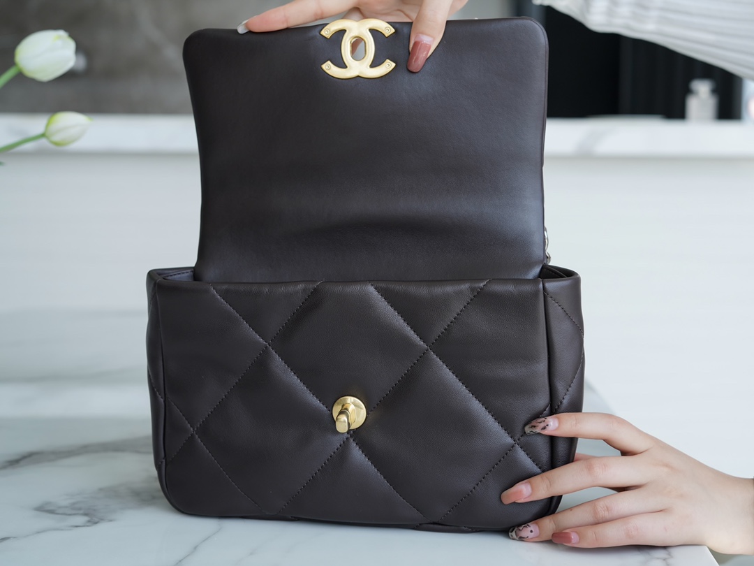 CHANEL 19 BAG Deep Brown  