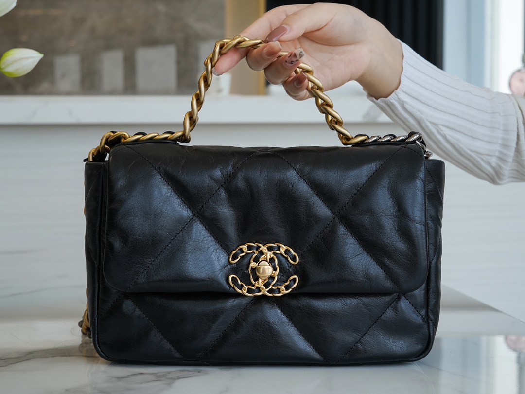 CHANEL 19 Bag Classic Black Small  