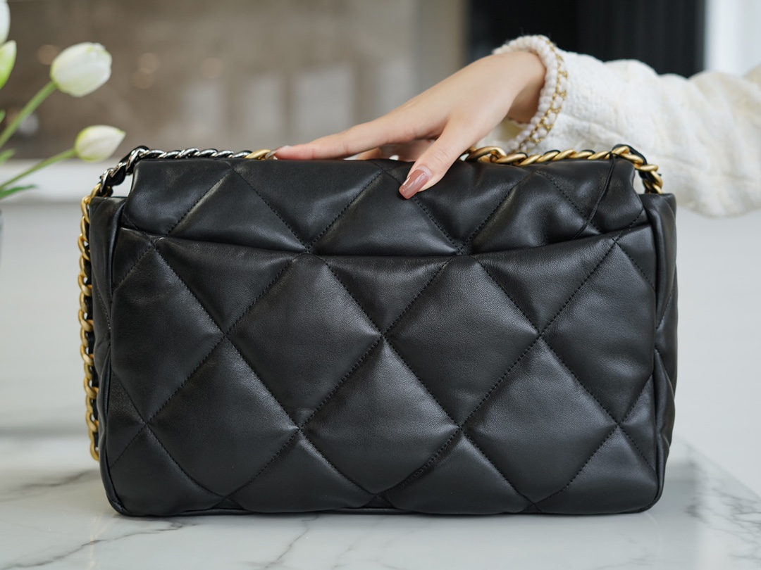 CHANEL 19 Series Flap Bag Classic Black  