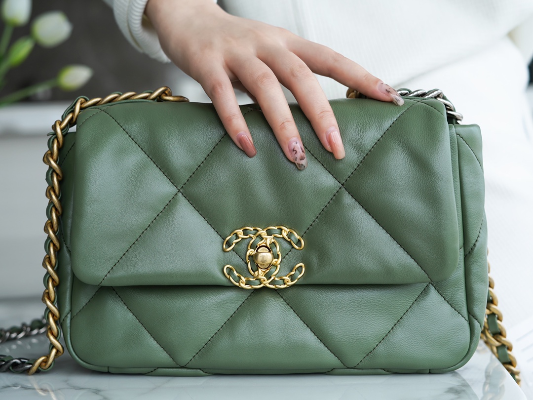 Chanel 19 Bag 2021 Matcha Green Small Lambskin  