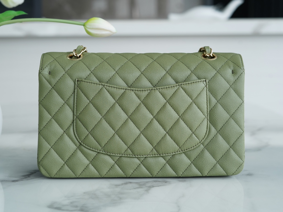 CF Classic Flap | Litchi Grain Leather Medium Grass Green  