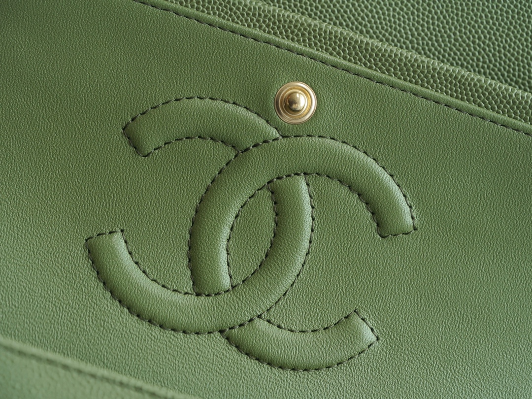 CF Classic Flap | Litchi Grain Leather Medium Grass Green  