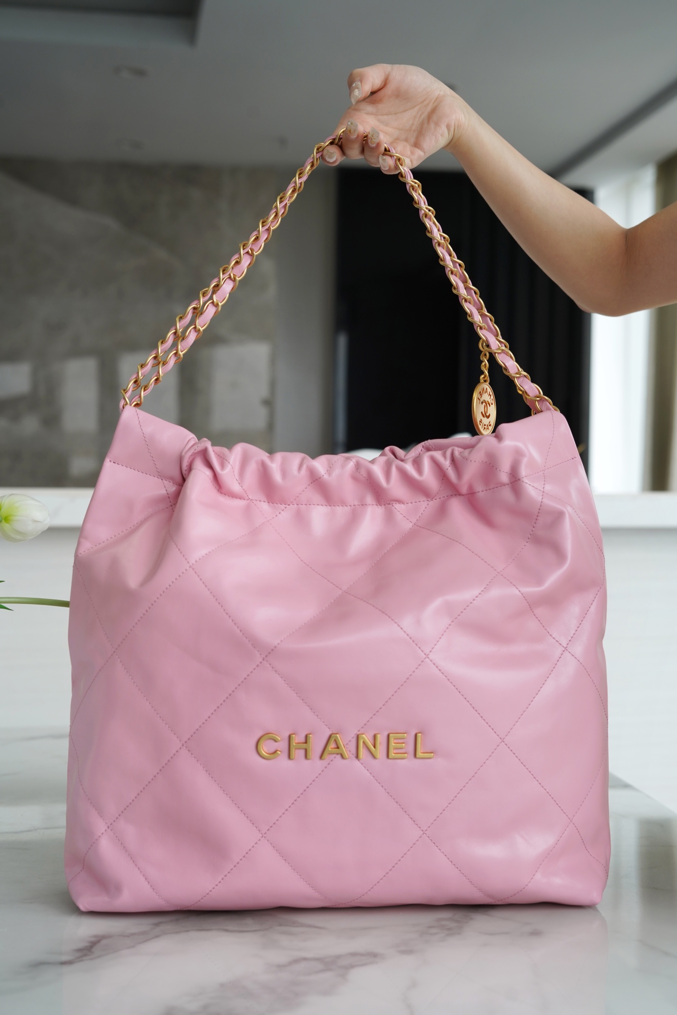 CHANEL 22P 22 Bag Medium Sakura Pink  