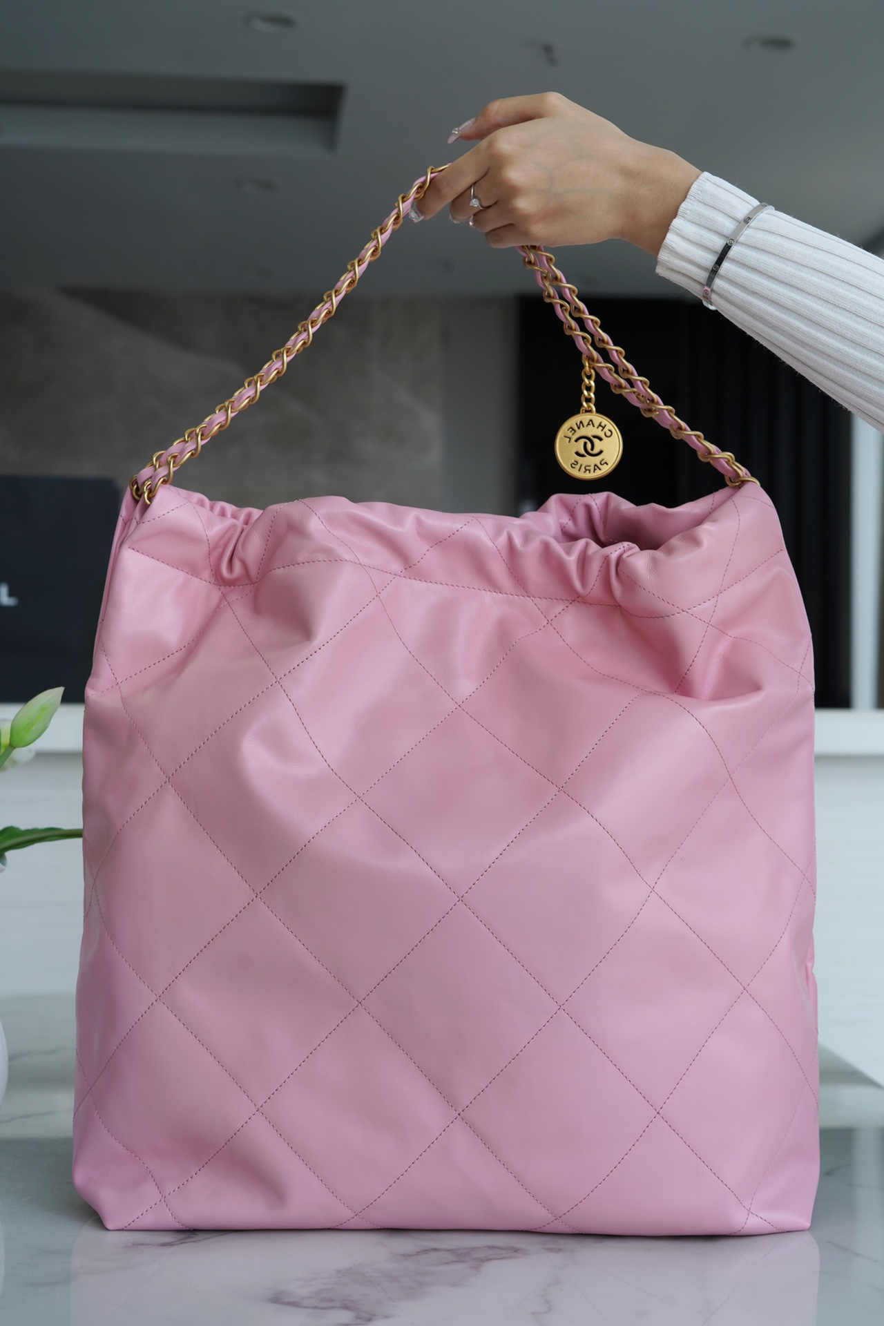 CHANEL 22P 22 Bag Large Sakura Pink  