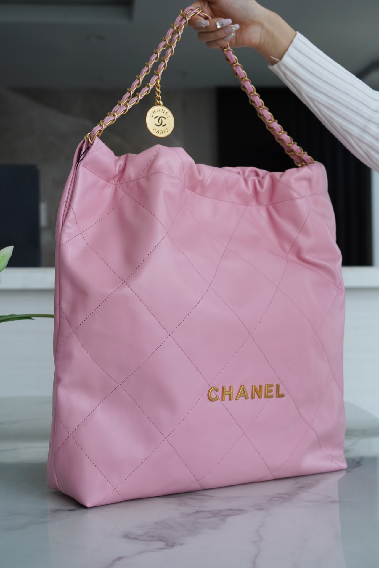 CHANEL 22P 22 Bag Large Sakura Pink  