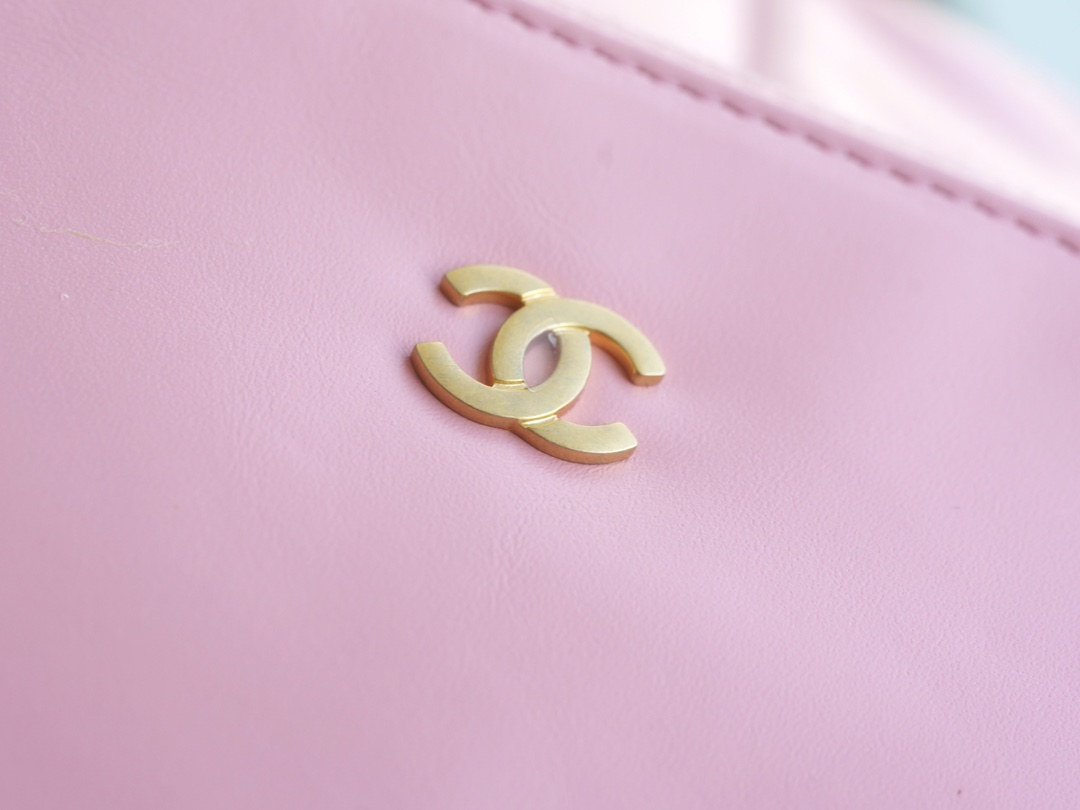 CHANEL 22P 22 Bag Large Sakura Pink  