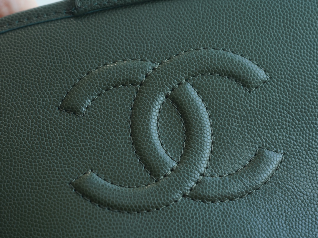 CHANEL 22K Postman Tofu Bag Olive Green Fine Grain Leather  