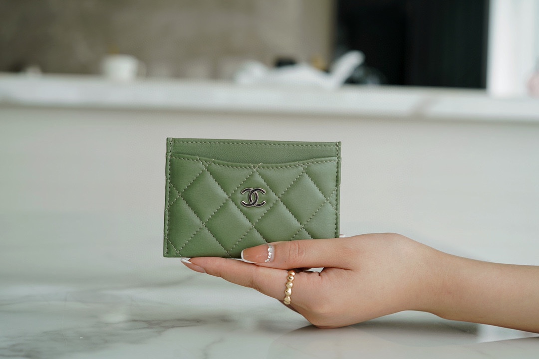 Classic Flap Card Holder Matcha Green Lambskin  