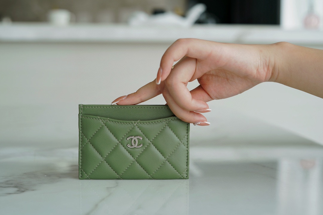 Classic Flap Card Holder Matcha Green Lambskin  