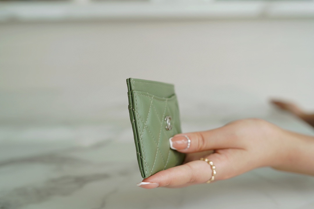 Classic Flap Card Holder Matcha Green Lambskin  