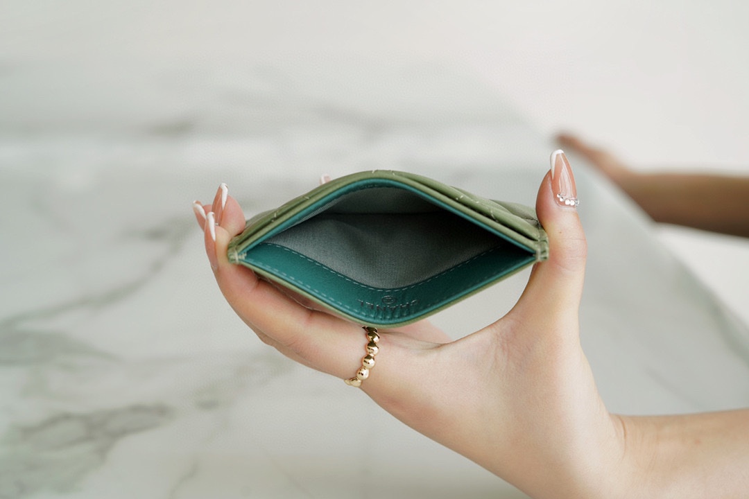 Classic Flap Card Holder Matcha Green Lambskin  