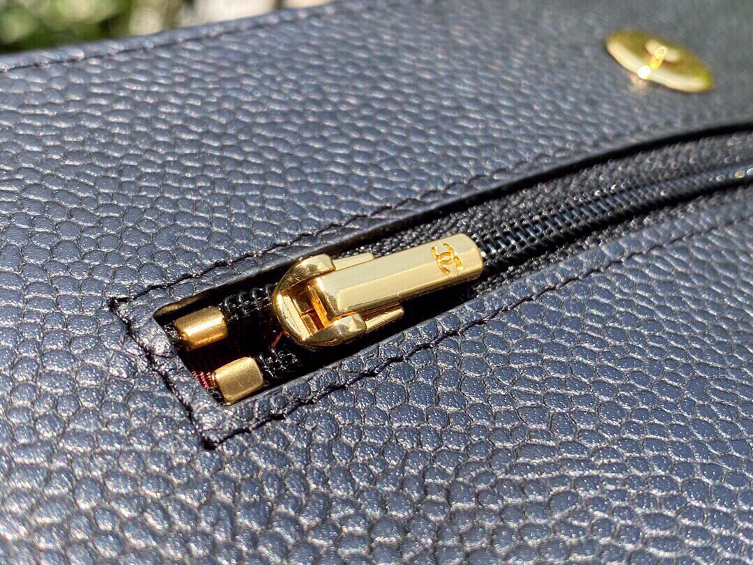 2020 Spring/Summer New WOC Wallet Black Gold Caviar Leather  