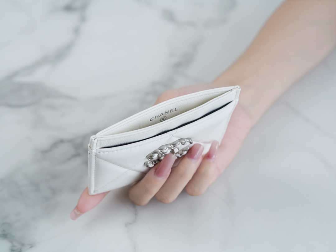 19 Series Zipper Coin Card Holder White Lambskin  