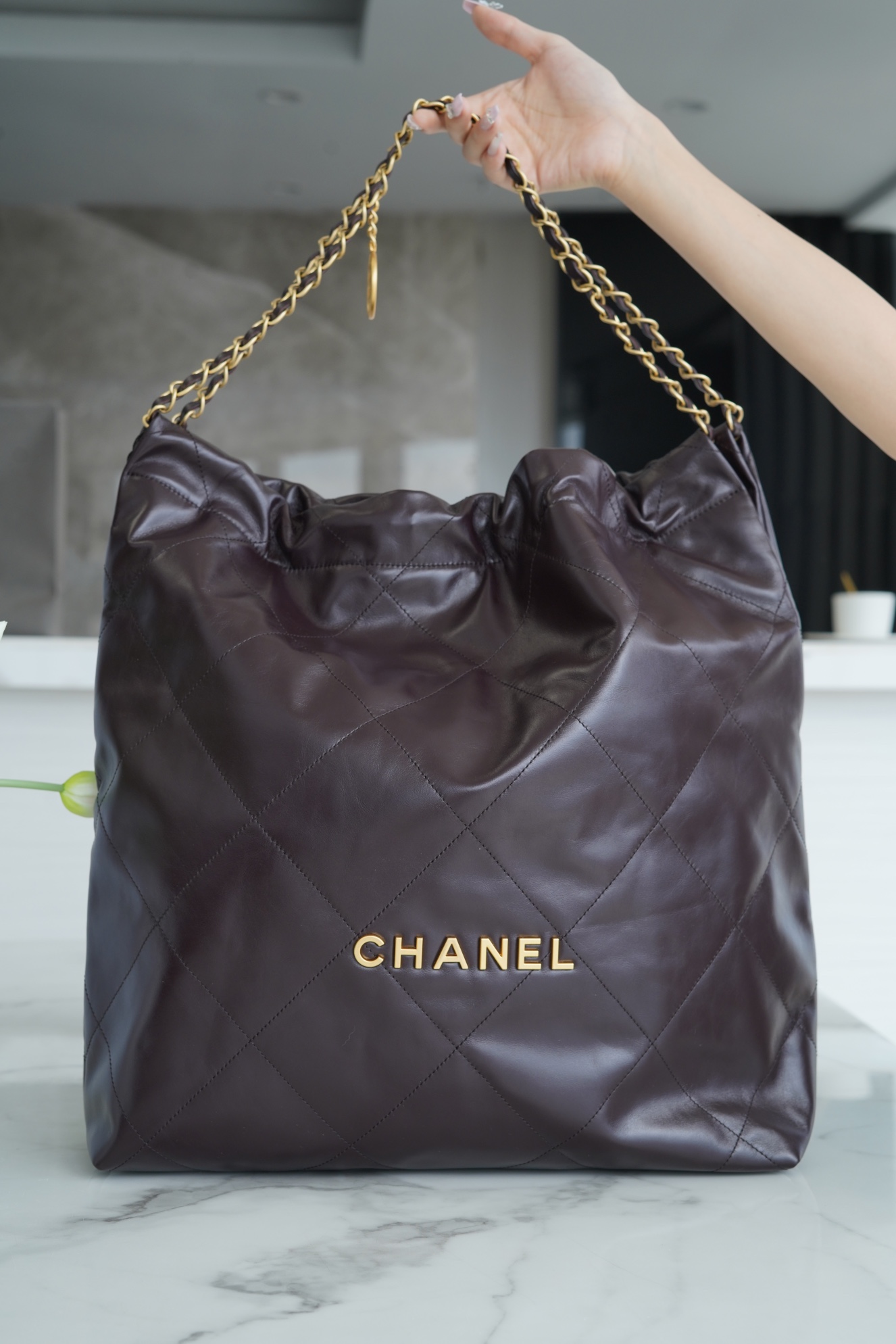 CHANEL 22P Spring/Summer New 22 Handbag Chocolate Large  