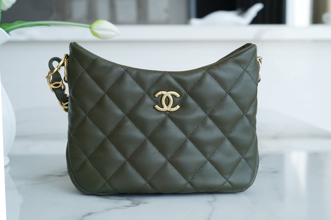 CHANEL 22K New Hobo Underarm Bag Cuban Green  