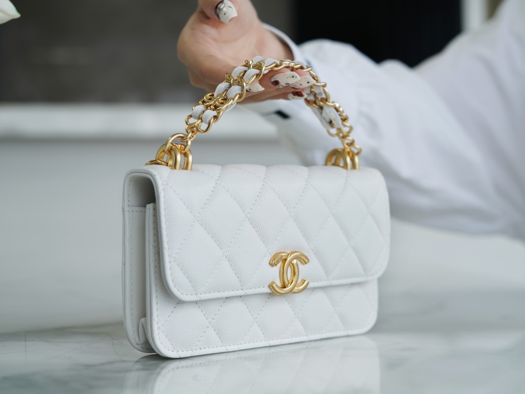 CHANEL 22K Chain Mini WOC Phone Bag White Lizard Grain Calfskin  