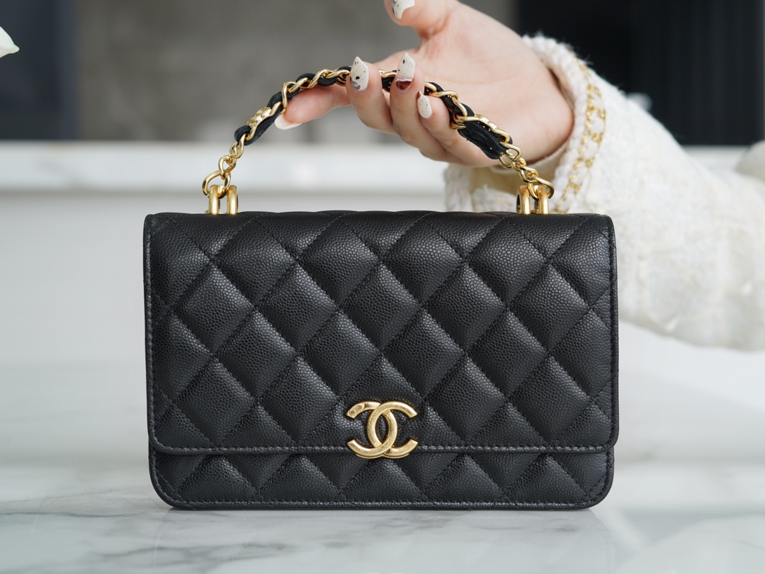 CHANEL 22K New Chain WOC Black & Gold Lizard Grain Calfskin  