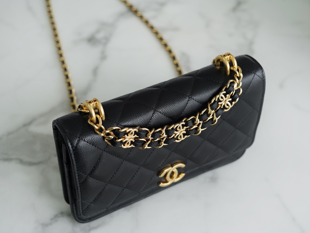 CHANEL 22K New Chain WOC Black & Gold Lizard Grain Calfskin  