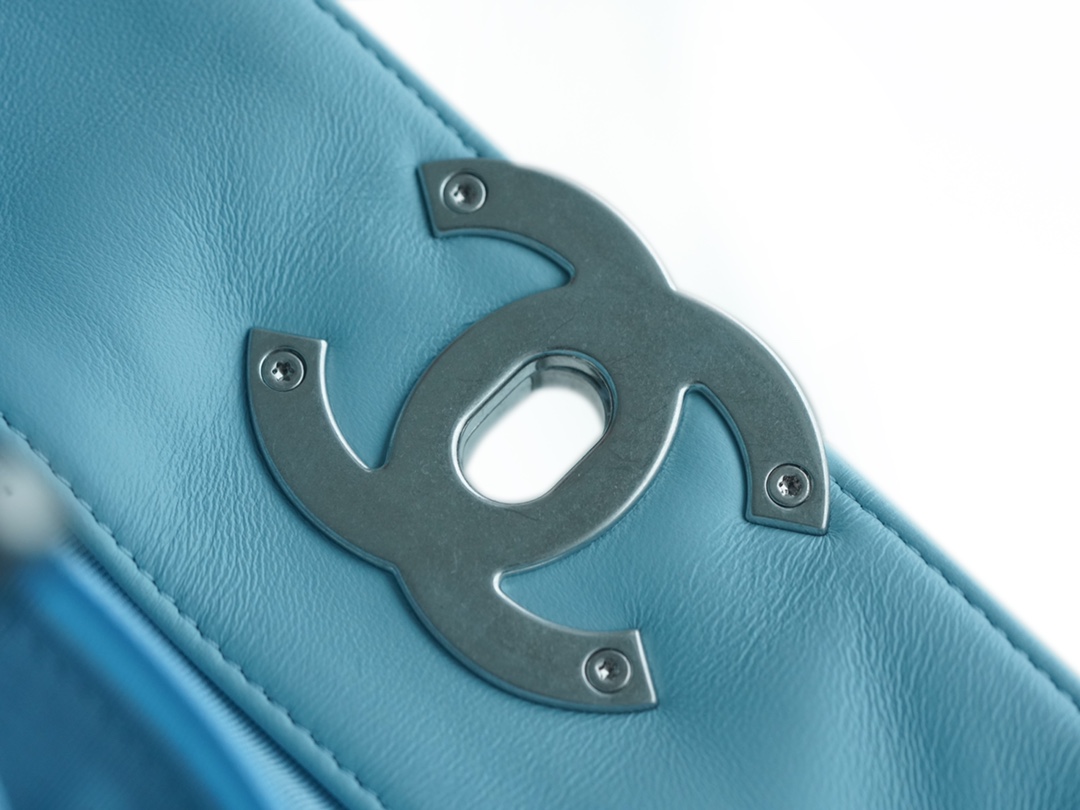 CHANEL 22B 19 BAG Tote Blue Lambskin  