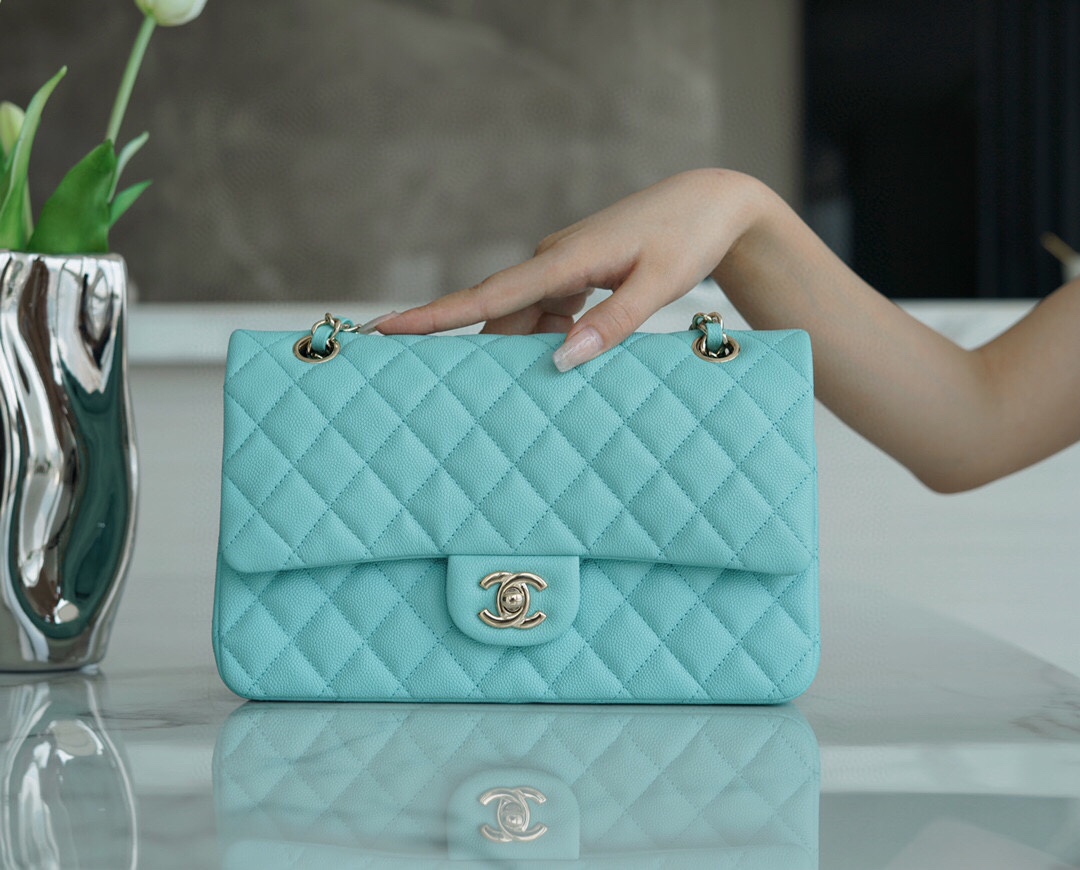 Classic Flap Medium Limited Edition Tiffany Blue  