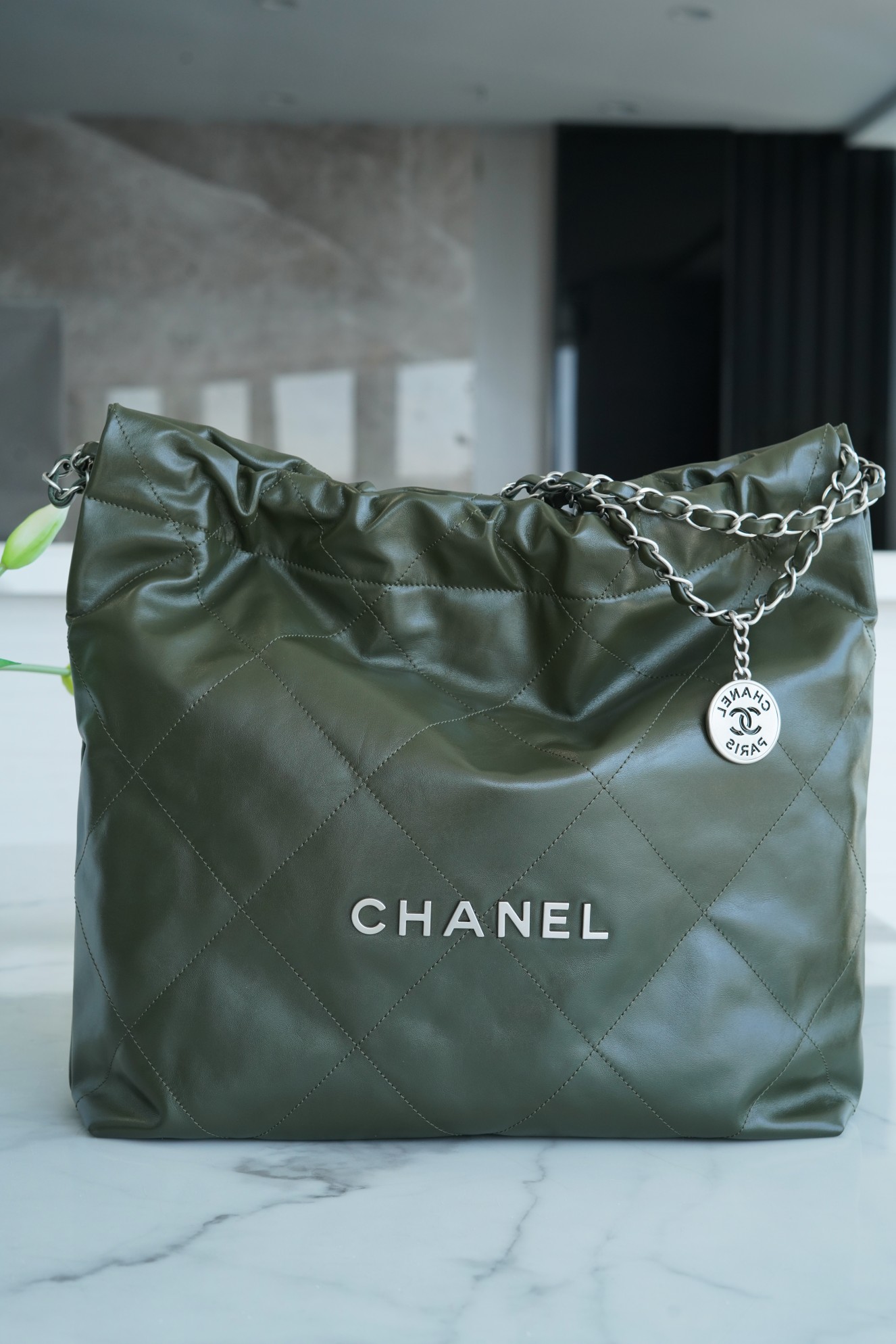 CHANEL 22P Handbag Medium Olive Green Calfskin  