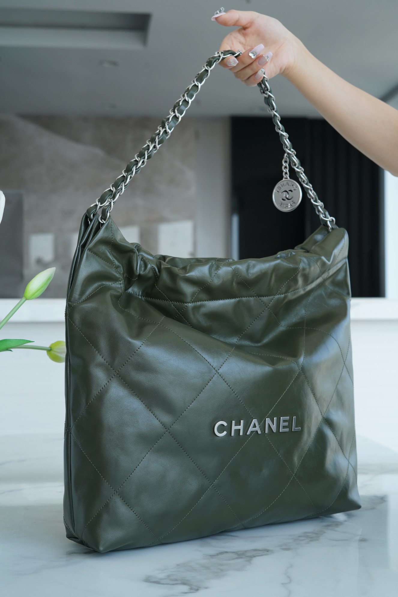 CHANEL 22P Handbag Medium Olive Green Calfskin  