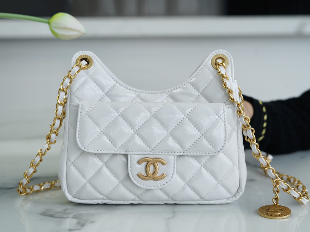 CHANEL 23C Early Spring Resort Collection Flap Bag White Small Glossy Wrinkled Calfskin  