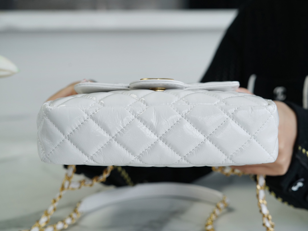 CHANEL 23C Early Spring Resort Collection Flap Bag White Small Glossy Wrinkled Calfskin  