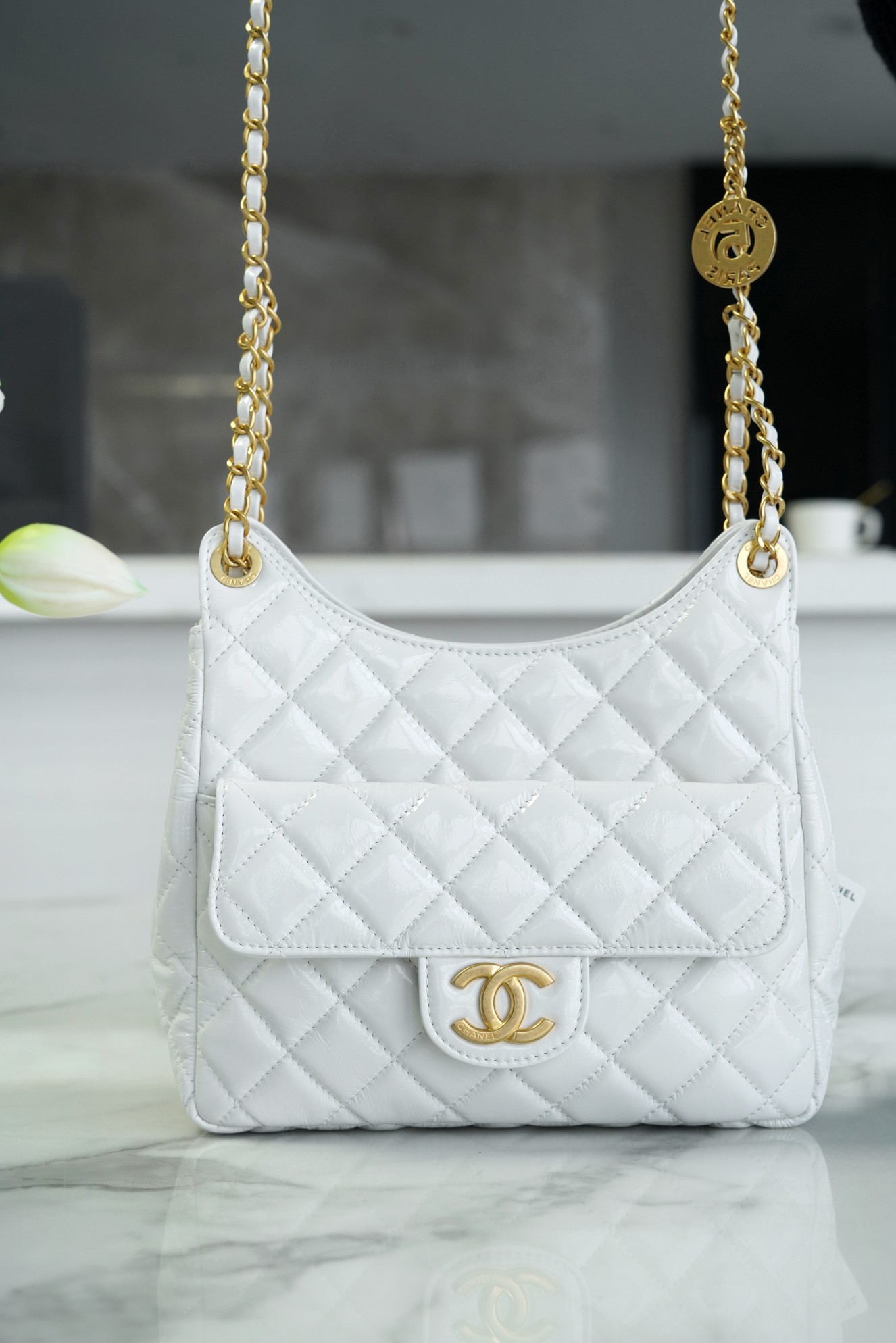 CHANEL 23C Early Spring Resort Collection Flap Bag White Medium Glossy Wrinkled Calfskin  