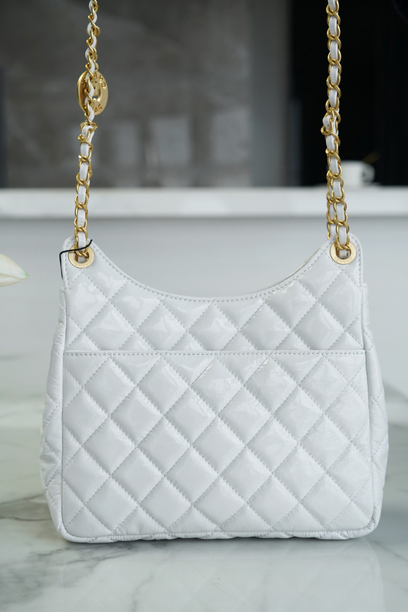 CHANEL 23C Early Spring Resort Collection Flap Bag White Medium Glossy Wrinkled Calfskin  