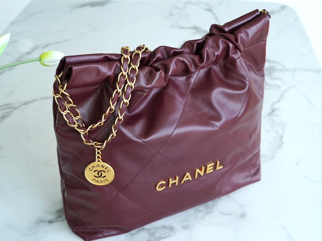 CHANEL 22P Handbag Wine Red Small  