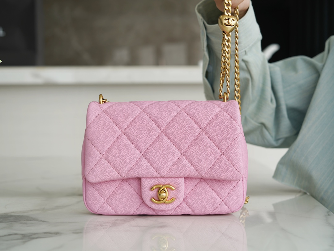 CHANEL 23P Spring/Summer New Heart Adjustable Buckle Square Bag Pink Pebbled Calfskin  