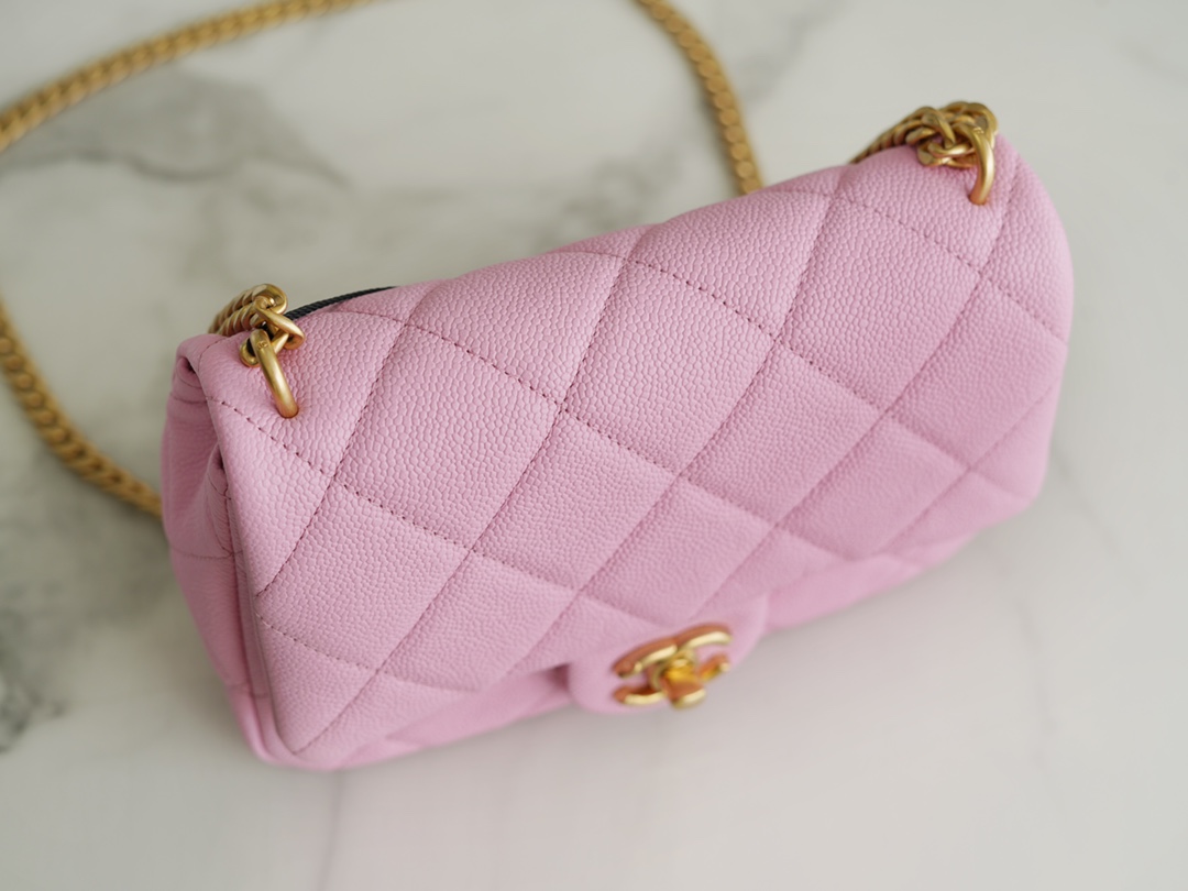 CHANEL 23P Spring/Summer New Heart Adjustable Buckle Square Bag Pink Pebbled Calfskin  