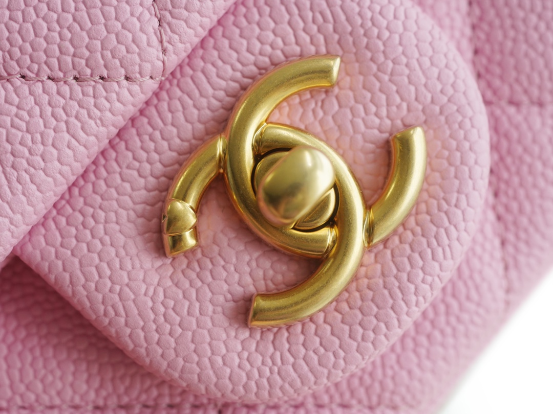 CHANEL 23P Spring/Summer New Heart Adjustable Buckle Square Bag Pink Pebbled Calfskin  