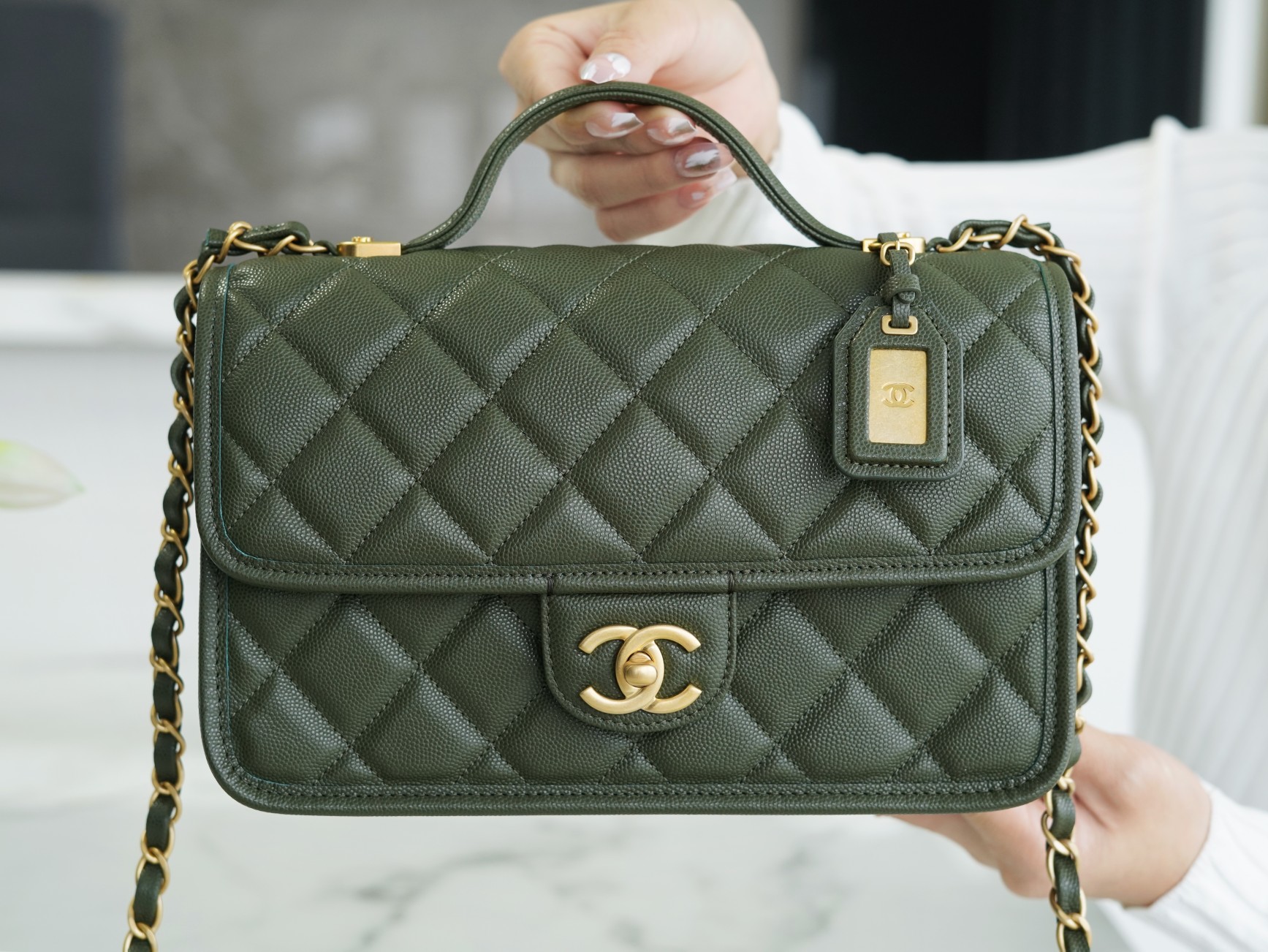 CHANEL 22K Messenger Tofu Bag Large Olive Green Calfskin  