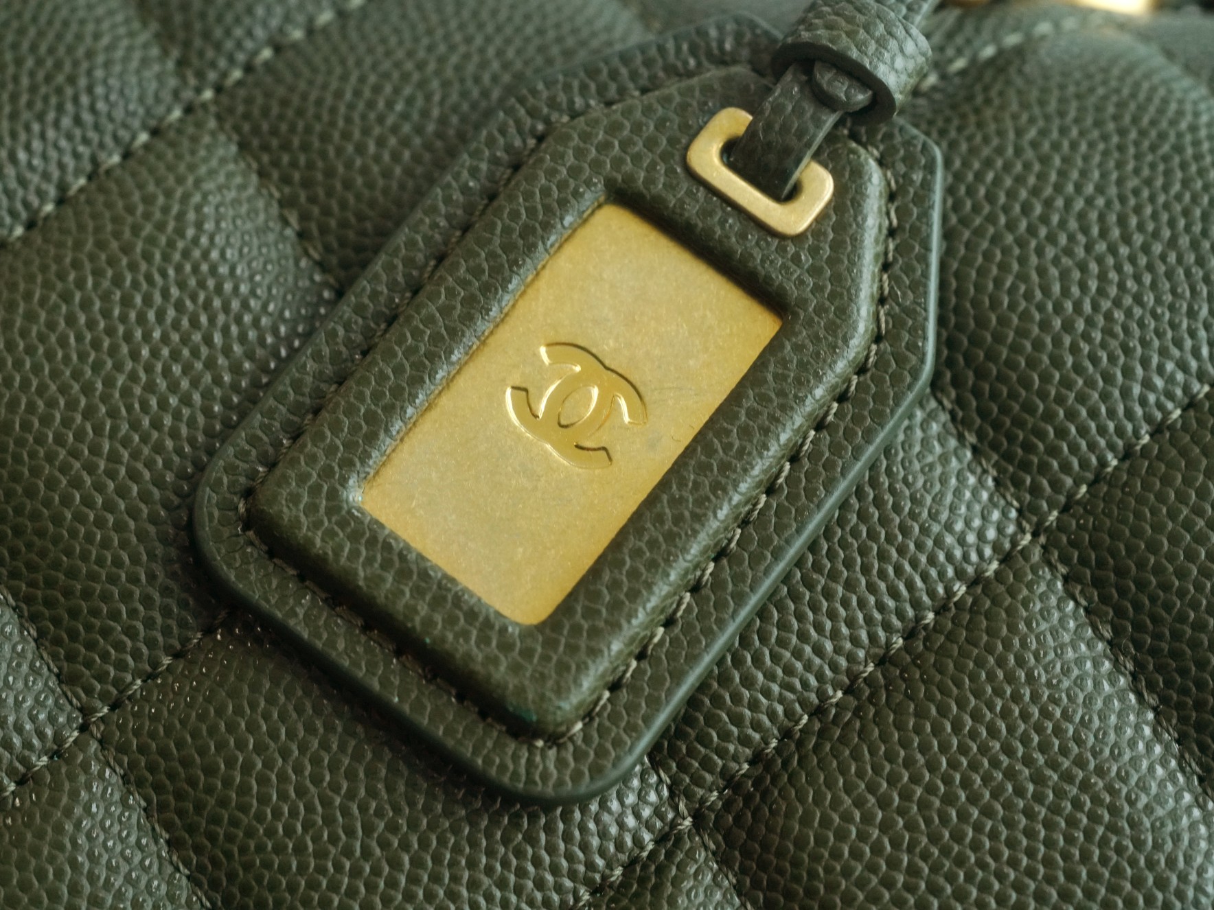 CHANEL 22K Messenger Tofu Bag Large Olive Green Calfskin  