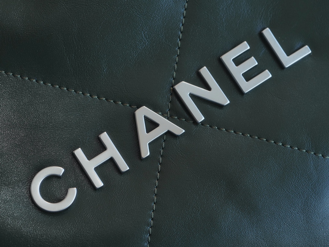 CHANEL 22P Handbag Olive Green Small Calfskin  